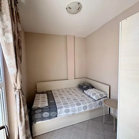 крайбрежна 59 * Поморие