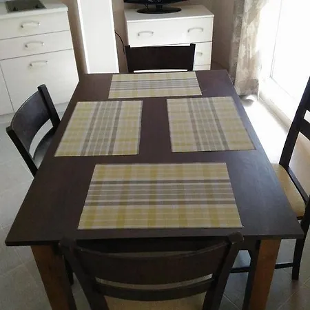 Апартамент 59 Kraybrezhna