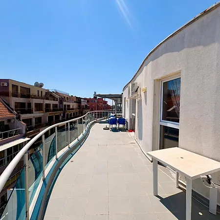 Apartment 59 Kraybrezhna Pomorie